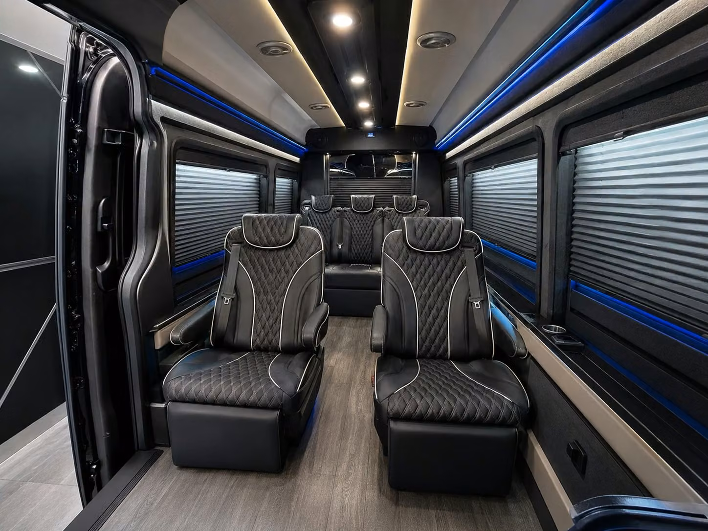 book memphis airport transportation for sports teams and fan groups