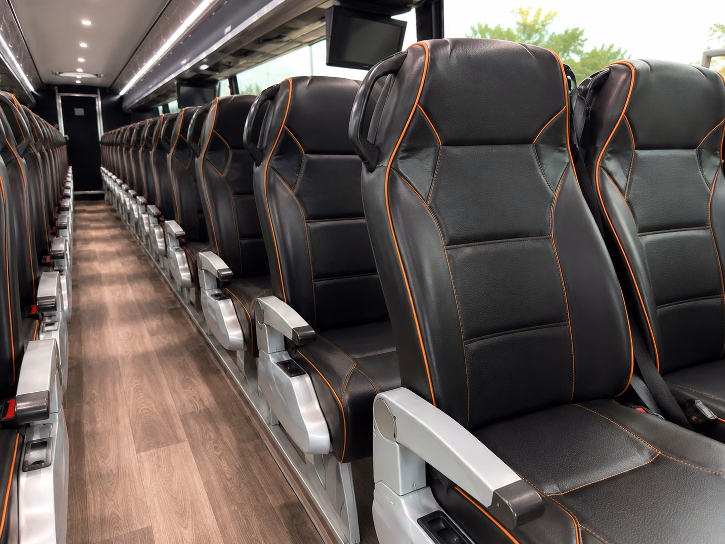charter buses for large memphis prom groups and multi school squads