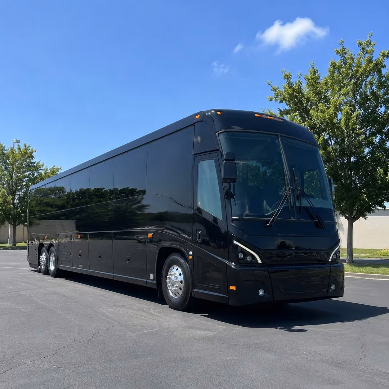 find the right bus for corporate group travel through memphis airport