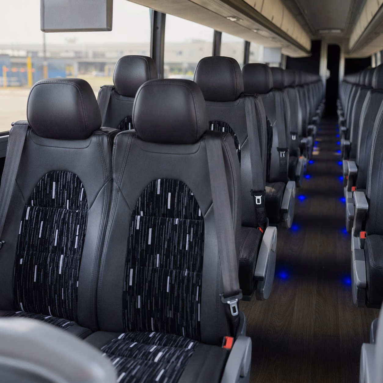 how bus type changes charter bus prices in memphis tennessee